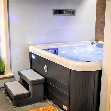 U Kurosa Jacuzzi&sauna Suche Apartment *